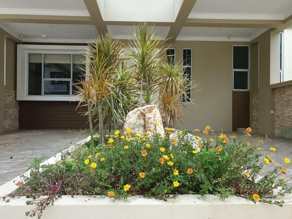 Danka@Taman Golf Residence Batam Exterior photo